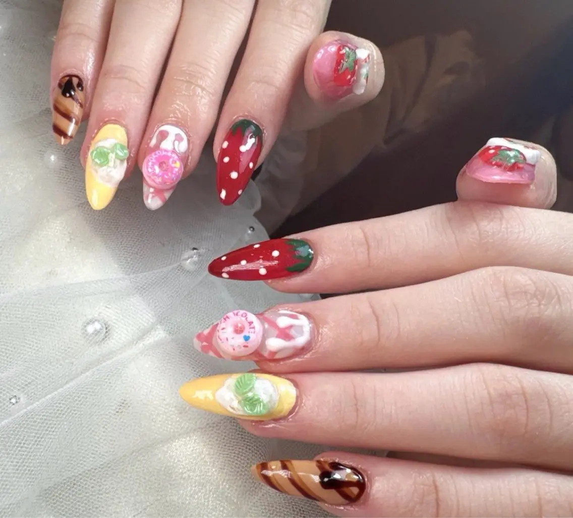 ネイル ハンドネイル WO MIAO💎のネイルデザイン