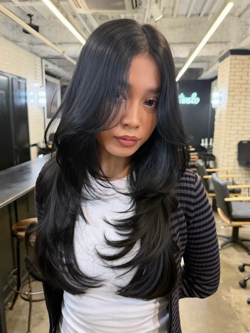 ロング カラー ロングレイヤー 黒髪 透明感カラー ハイレイヤー レイヤーカット カット ヘアカラー トリートメント ⚡️レイヤー特化/ 赤み消し🌿GOのヘアスタイル