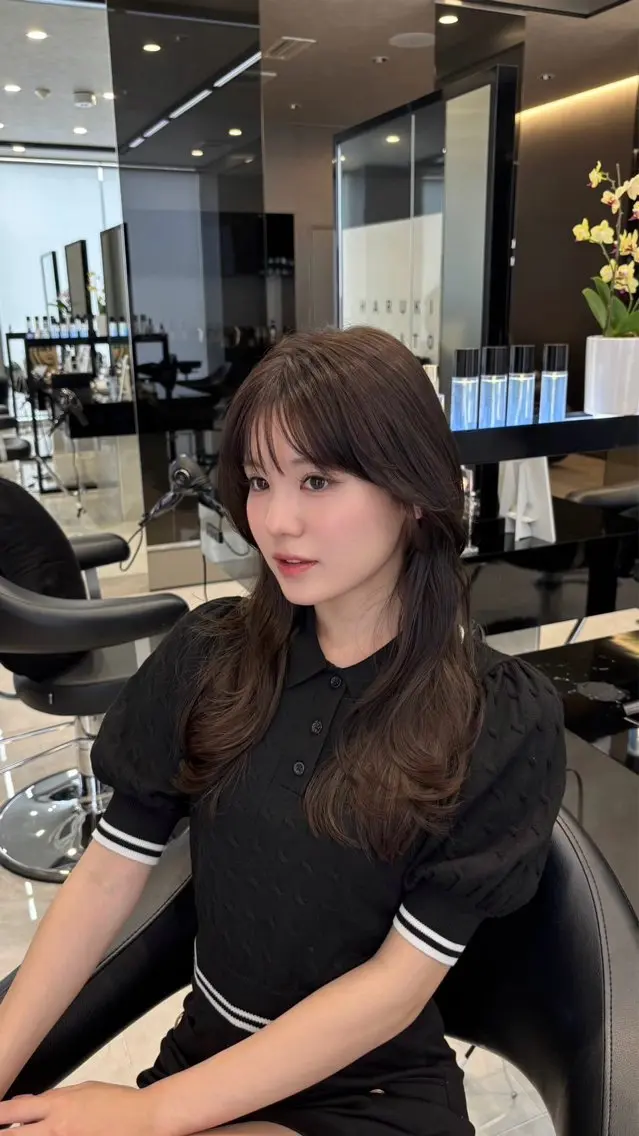 セミロング 伸ばしかけ レイヤーカット 永本 ミツルのヘアスタイル