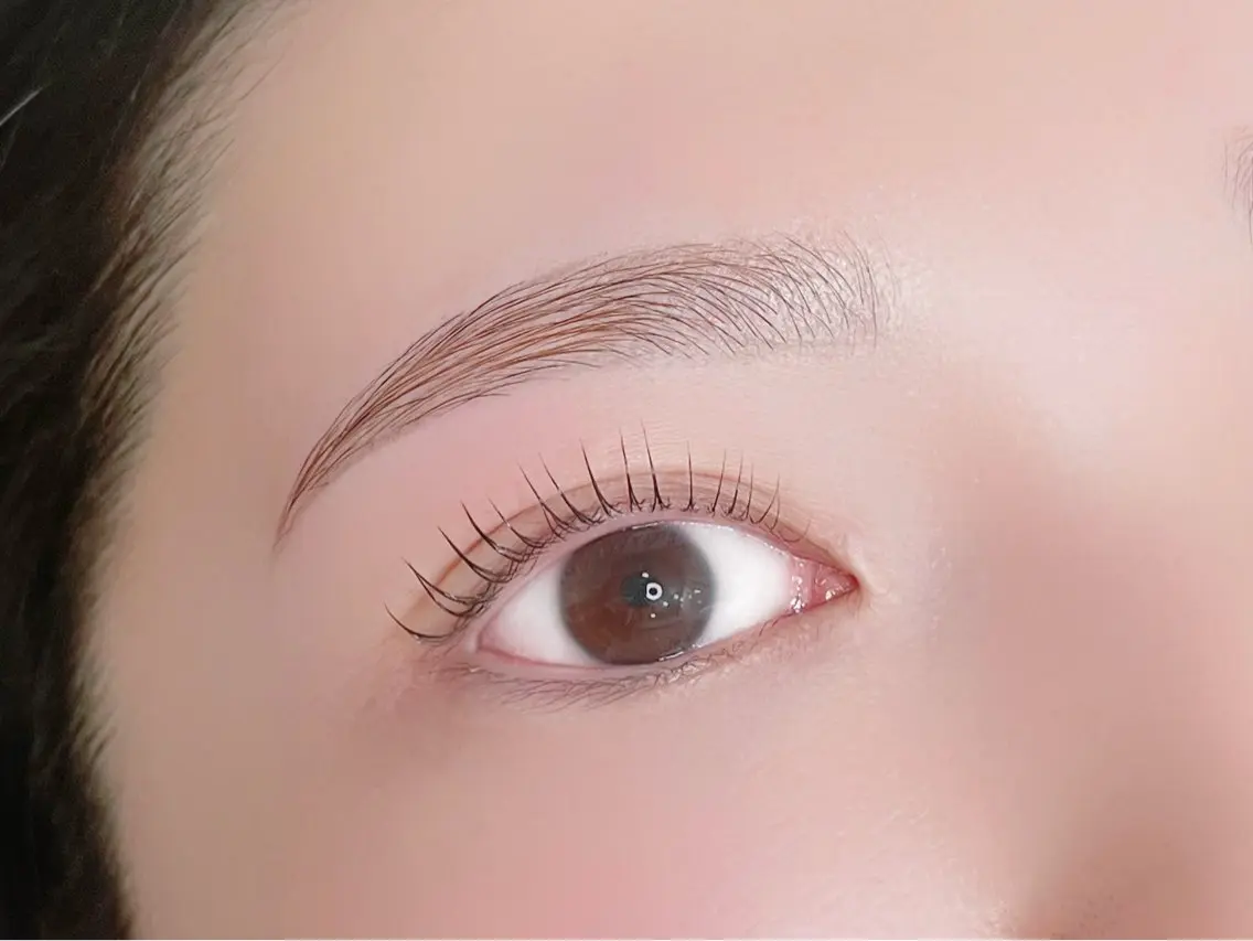 マツエク・マツパ パリジェンヌラッシュリフト eyesalon Linoの眉毛・アイブロウイメージ