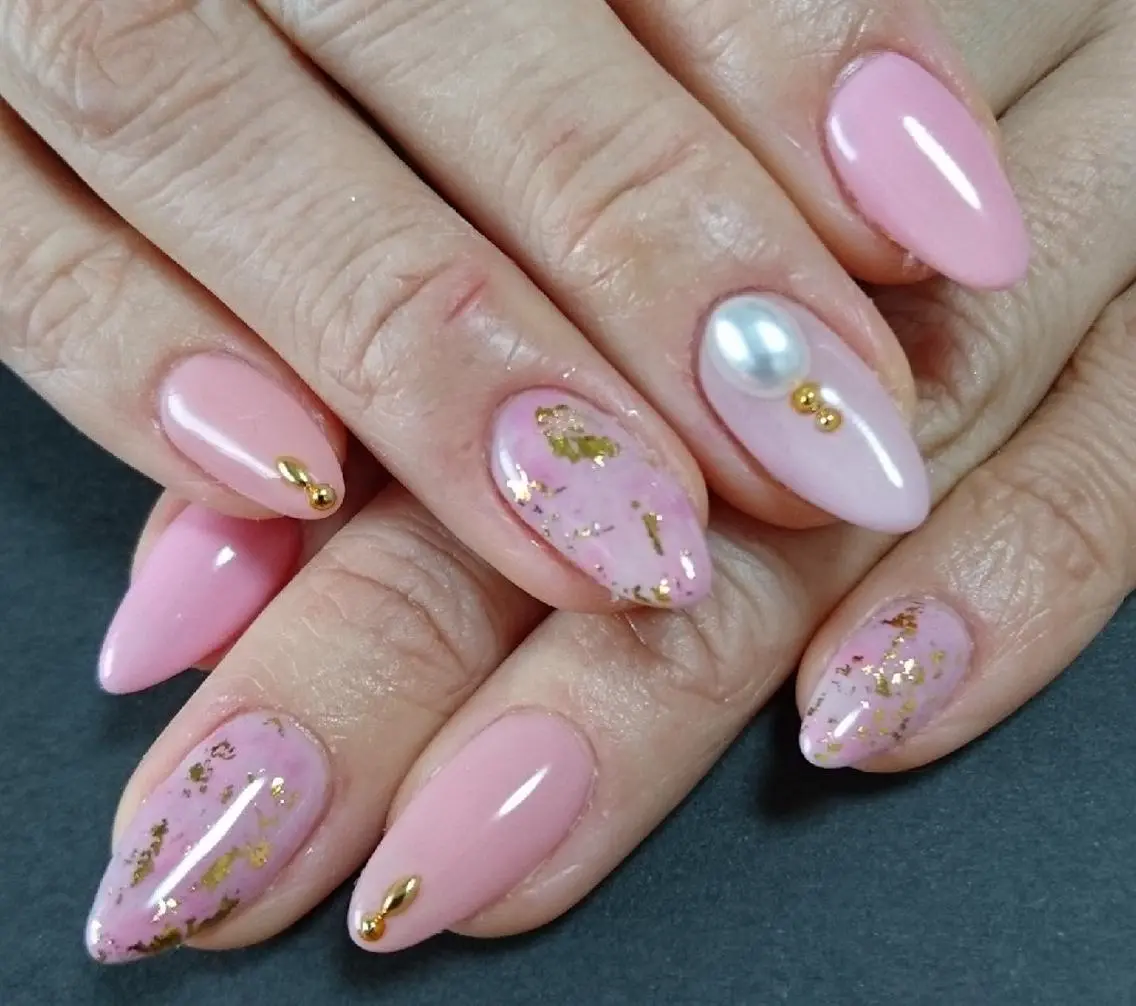ネイル ピンク Lilith Nailのネイルデザイン
