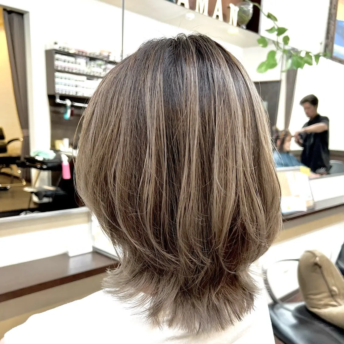 ミディアム レイヤーカット 土田 紘太のヘアスタイル
