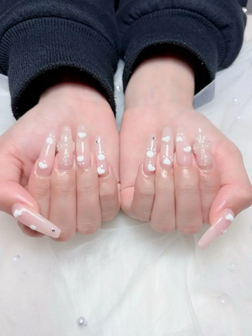 ネイル 韓国ネイル マグネットネイル 持ち込み ニュアンスネイル シンプルネイル ハンドネイル Huyn Nail Shinjyukuのネイルデザイン