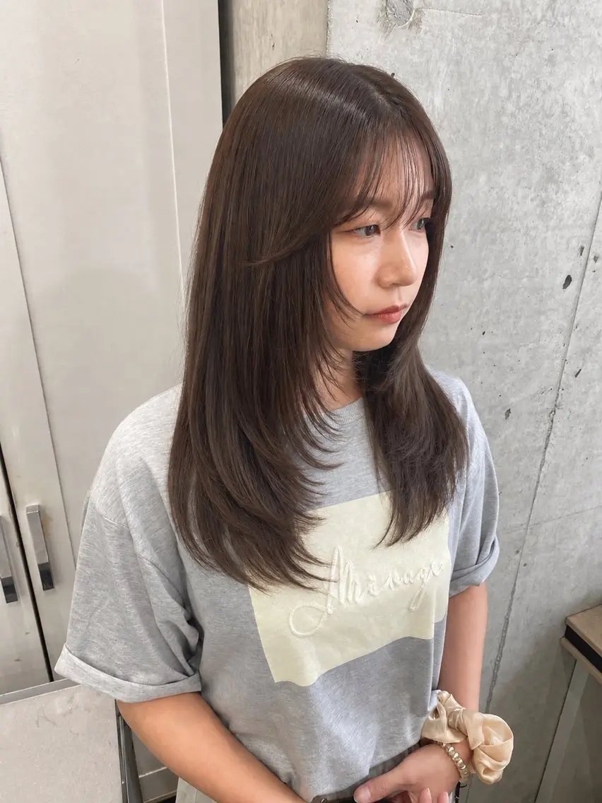 ロング カラー 顔周りカット レイヤーカット カット ヘアカラー トリートメント レイヤーカット🪽 MARINA🦩のヘアスタイル