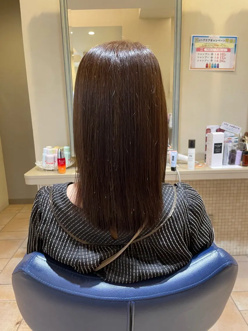 セミロング しみず ちはるのヘアスタイル