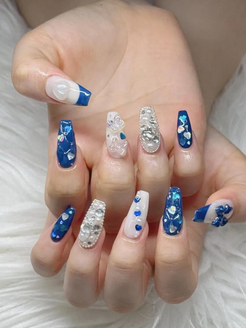ネイル 長さ出し グラデーション 卒業式 キラキラネイル マグネットネイル Lee Nailsのネイルデザイン