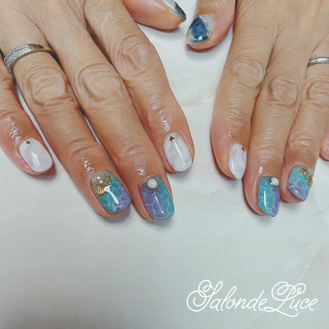 ネイル ニュアンスネイル 夏ネイル ハンドネイル Salon de Luceのネイルデザイン