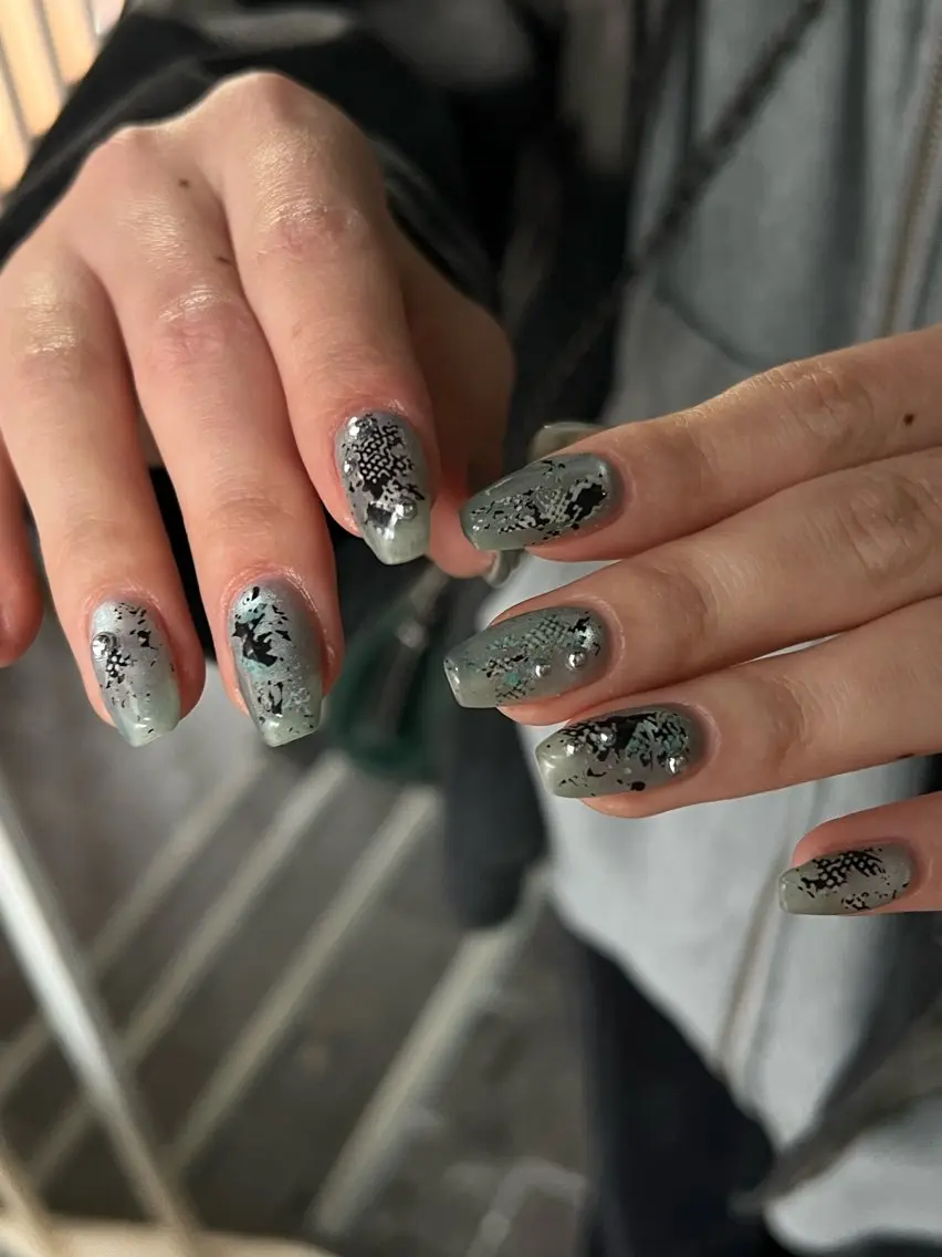 ネイル ハンドネイル Hata nail 🎀個性派ニュアンスのネイルデザイン