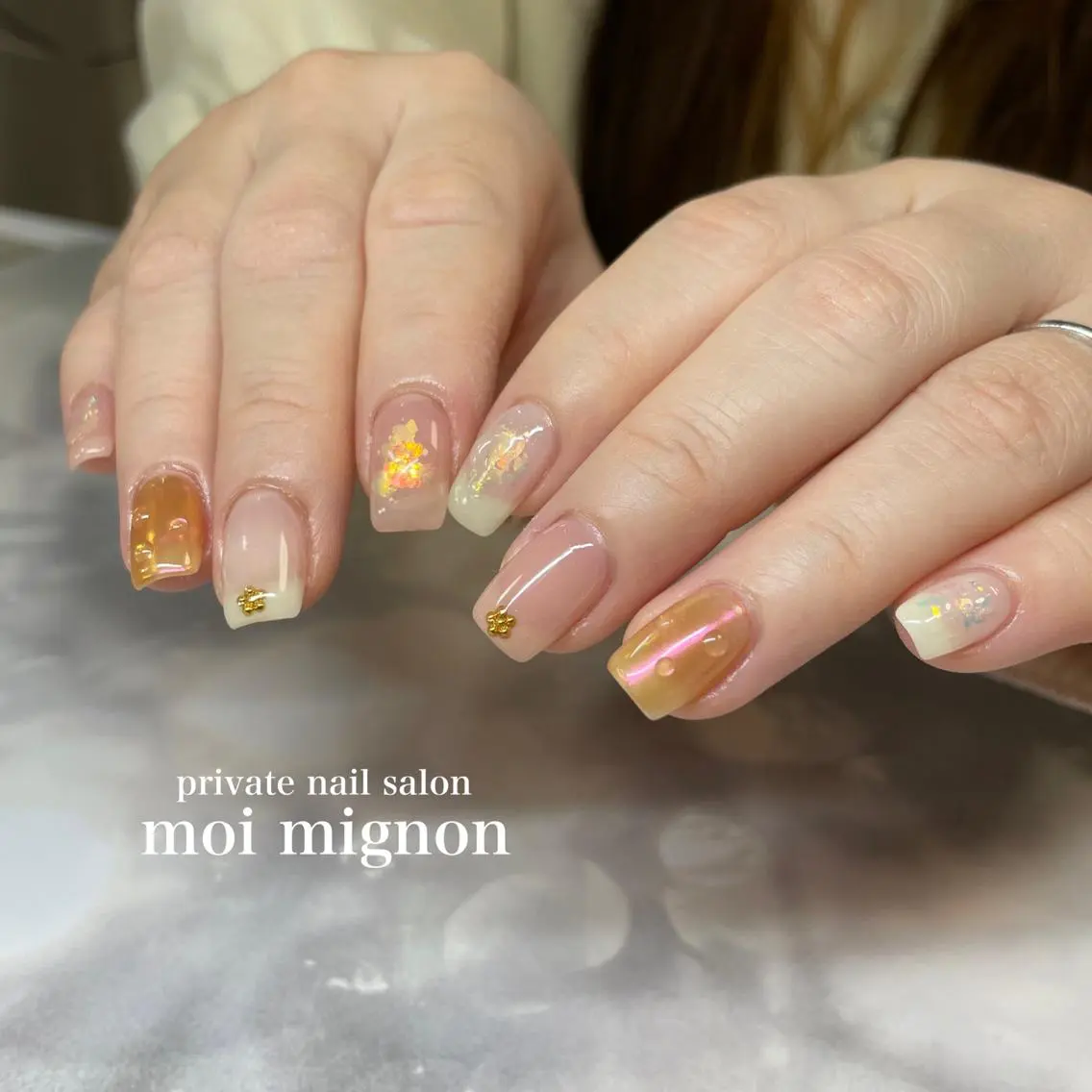 ネイル フラワーネイル ミラーネイル スクエアネイル ハンドネイル nailist Aki♡のネイルデザイン