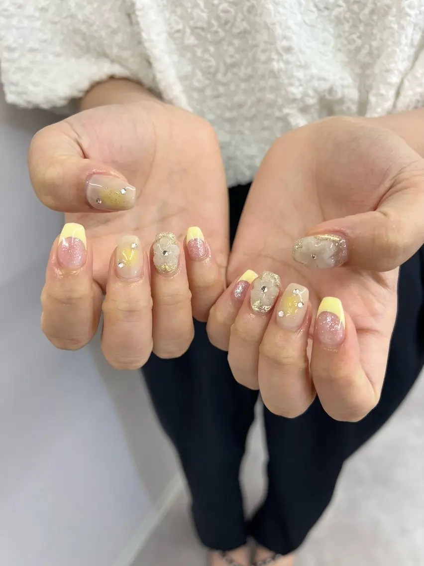 ネイル クリアネイル ジェルネイル 韓国ネイル マグネットネイル ニュアンスネイル ハンドネイル ハンドケア Bana_ Nailのネイルデザイン