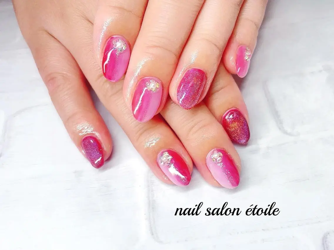 ネイル ジェルネイル グラデーション ラメ(グリッター) マグネットネイル ピンク ハンドネイル nail salon étoileのネイルデザイン