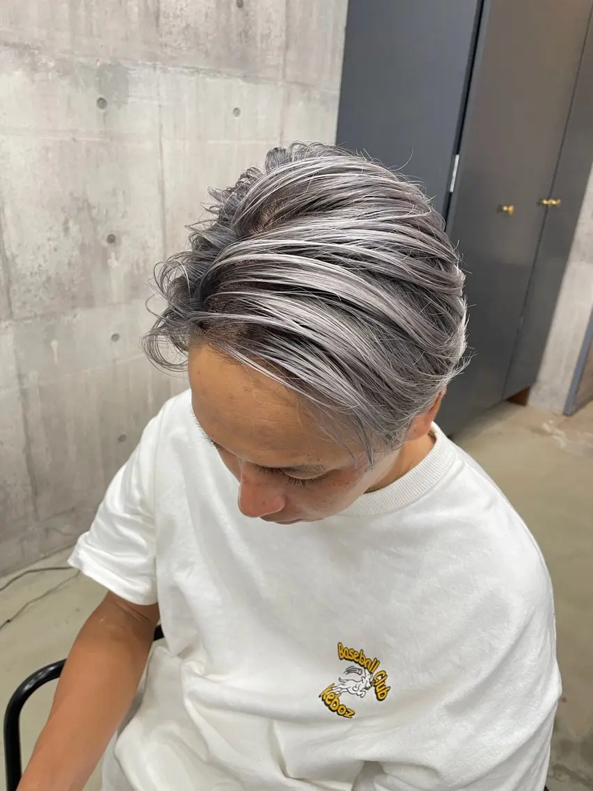 ショート カラー メンズ シルバー ヘアカラー LUXBE LUCE ひなののヘアスタイル