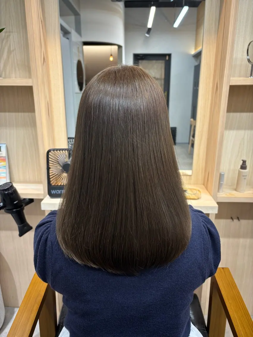 セミロング カラー ヘアアレンジ 透明感カラー グレージュ モカグレージュ ヘアカラー 🫧透明感カラー/ Wカラー🫧namiのヘアスタイル