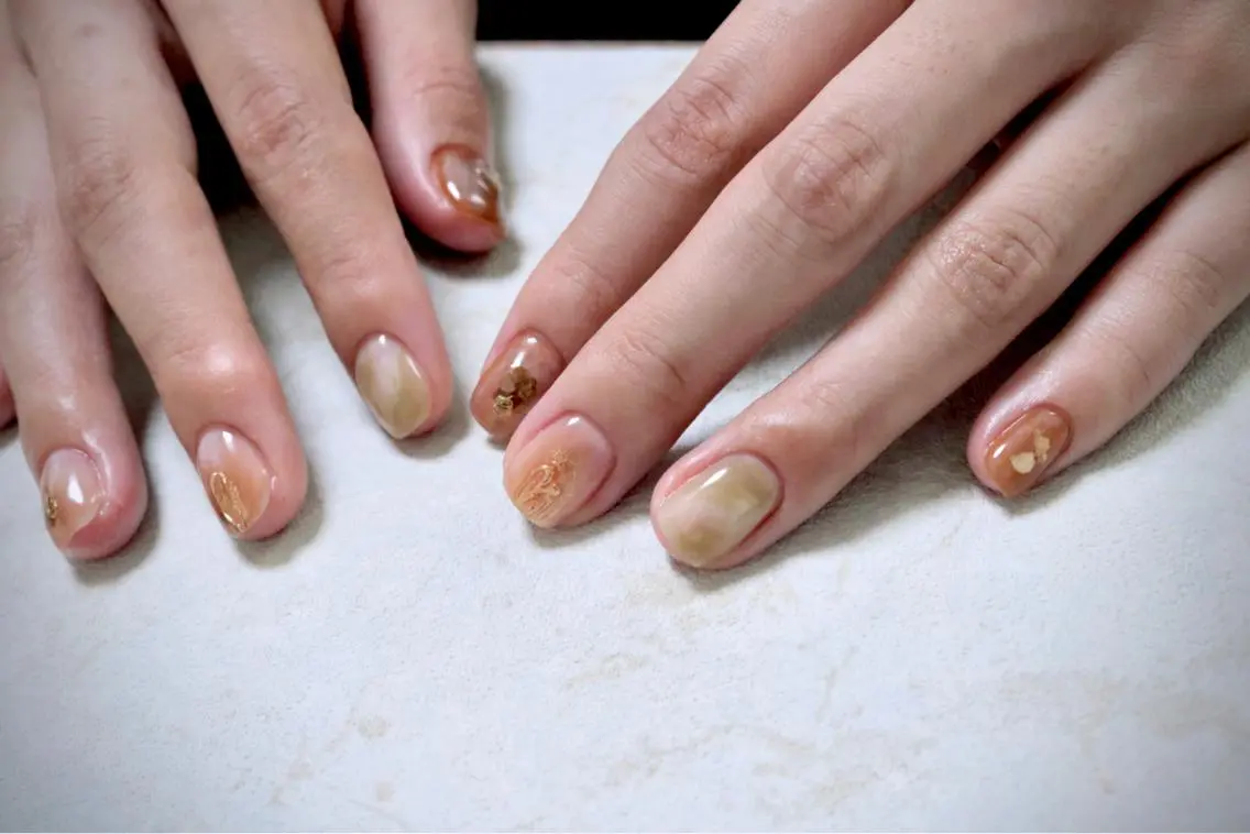 ネイル オーロラネイル カジュアル フラッシュネイル ジェルネイル ラメ(グリッター) ハンドネイル MH Nailのネイルデザイン