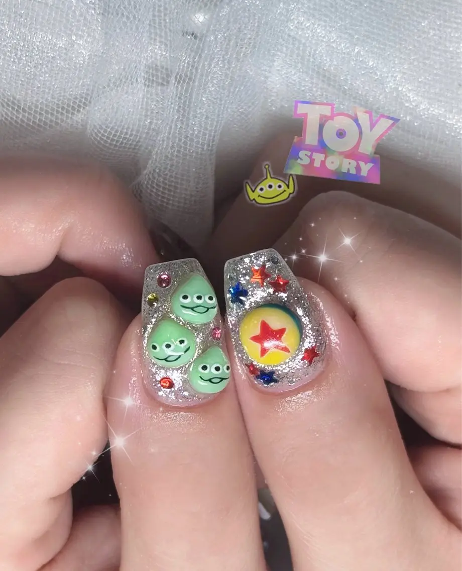 ネイル ハンドネイル 🎀 AYANEのネイルデザイン