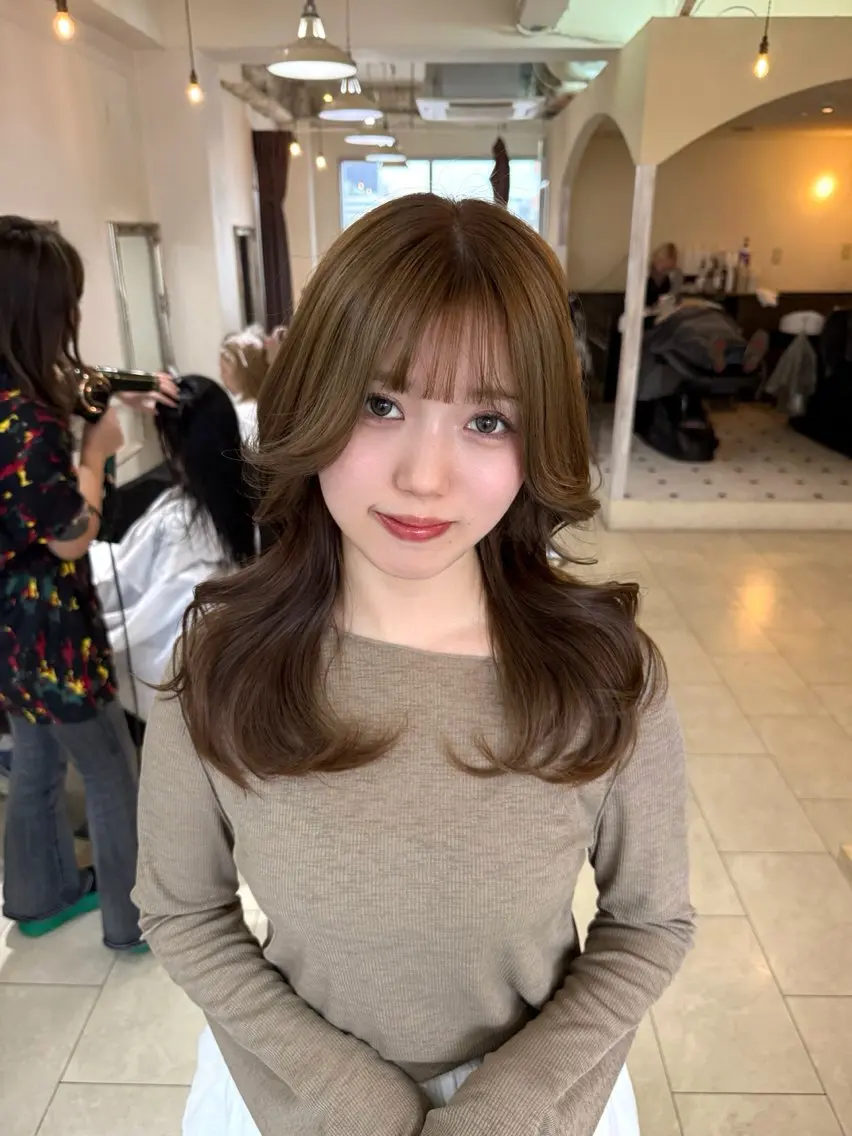 ロング カット ヘアカラー Maho/海外 レイヤー/ハッシュのヘアスタイル