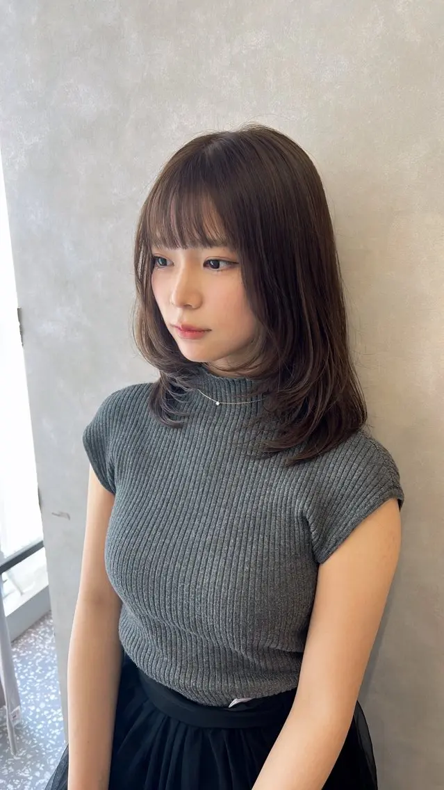 ミディアム カラー ミディアムレイヤー ベージュカラー ミルキーベージュ レイヤーカット カット ヘアカラー Naru┆川西能勢口 ┆髪質改善サロンのヘアスタイル