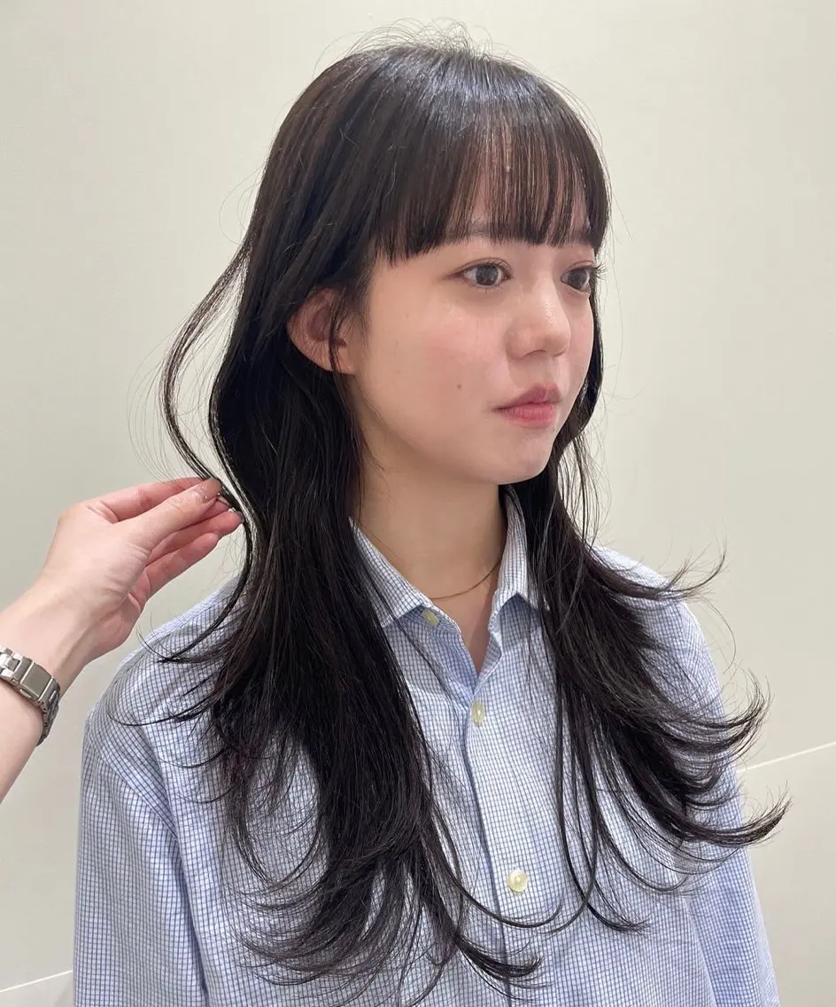 ロング 韓国風ヘア レイヤーカット カット ヘアカラー トリートメント ❤︎︎韓国ヘア❤︎︎ 𝑺𝒉𝒊𝒉𝒐のヘアスタイル