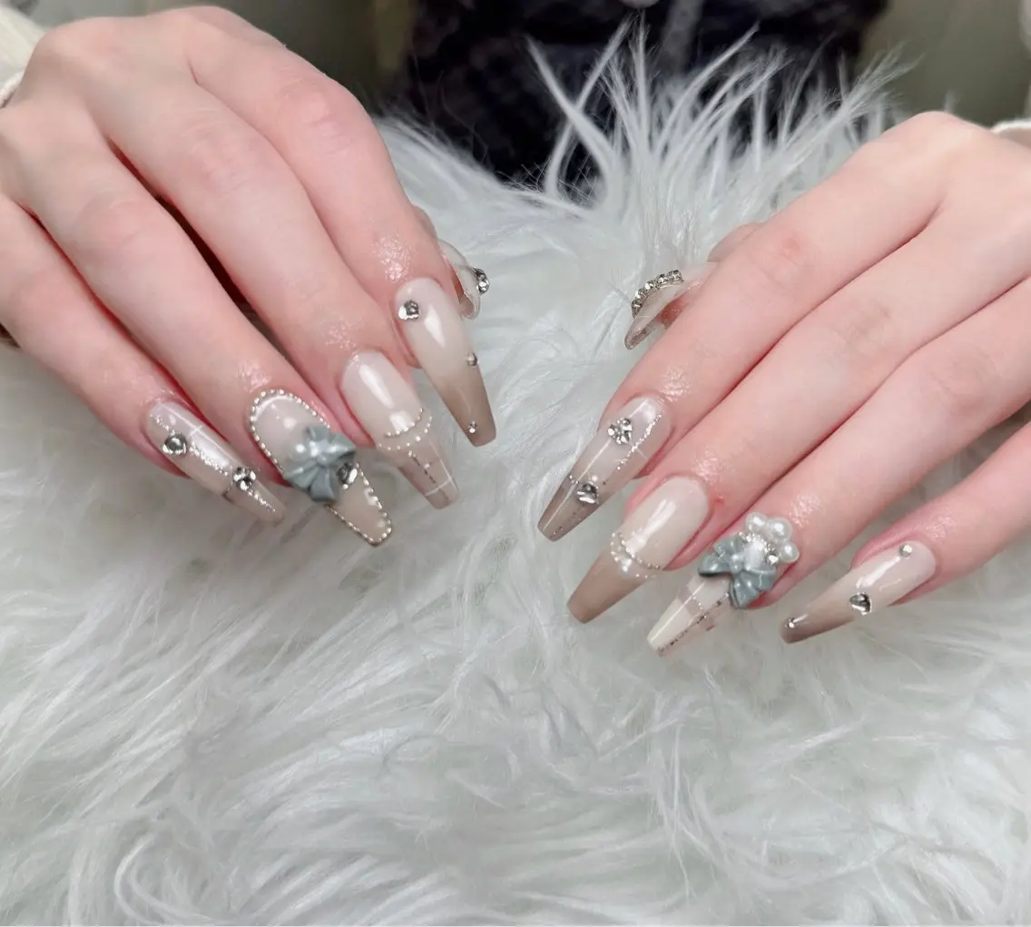 ネイル アートネイル フレンチネイル ジェルネイル 韓国ネイル マグネットネイル ハンドネイル Lenie Nailsのネイルデザイン