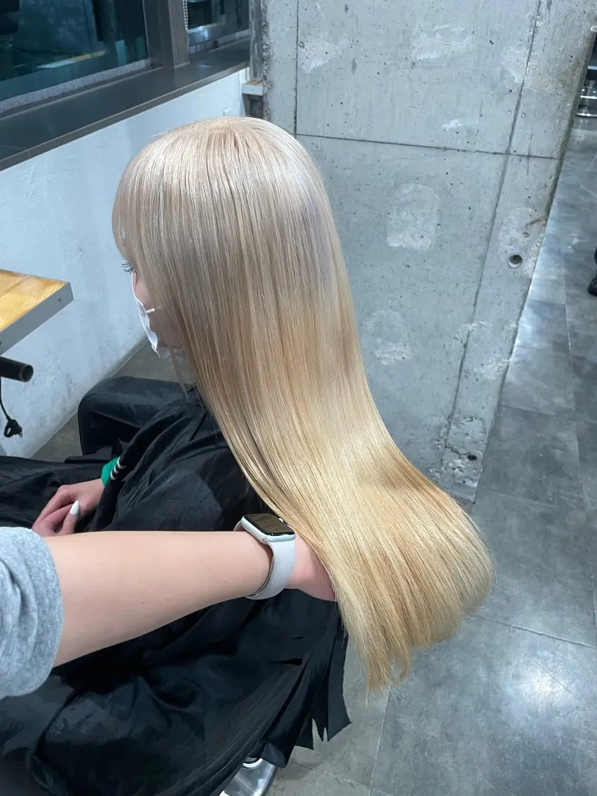 ロング カラー ヘアカラー ハイトーン 横浜💞ミオのヘアスタイル