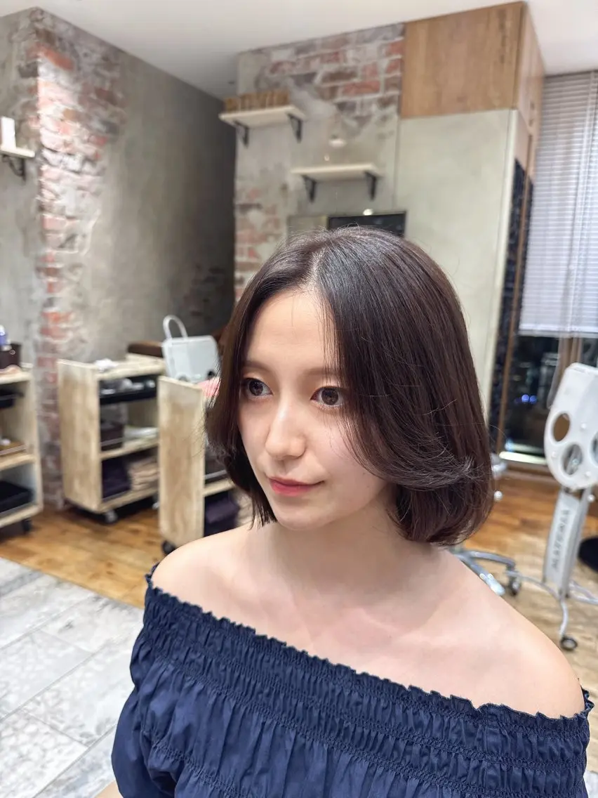 ミディアム 銀座/レイヤー 顔周りカット溝手優太のヘアスタイル