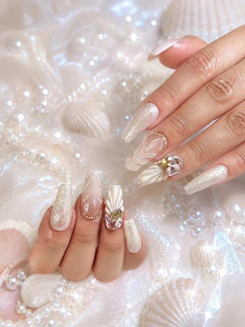 セミロング ハンドネイル Bibi nail Osakaのネイルデザイン