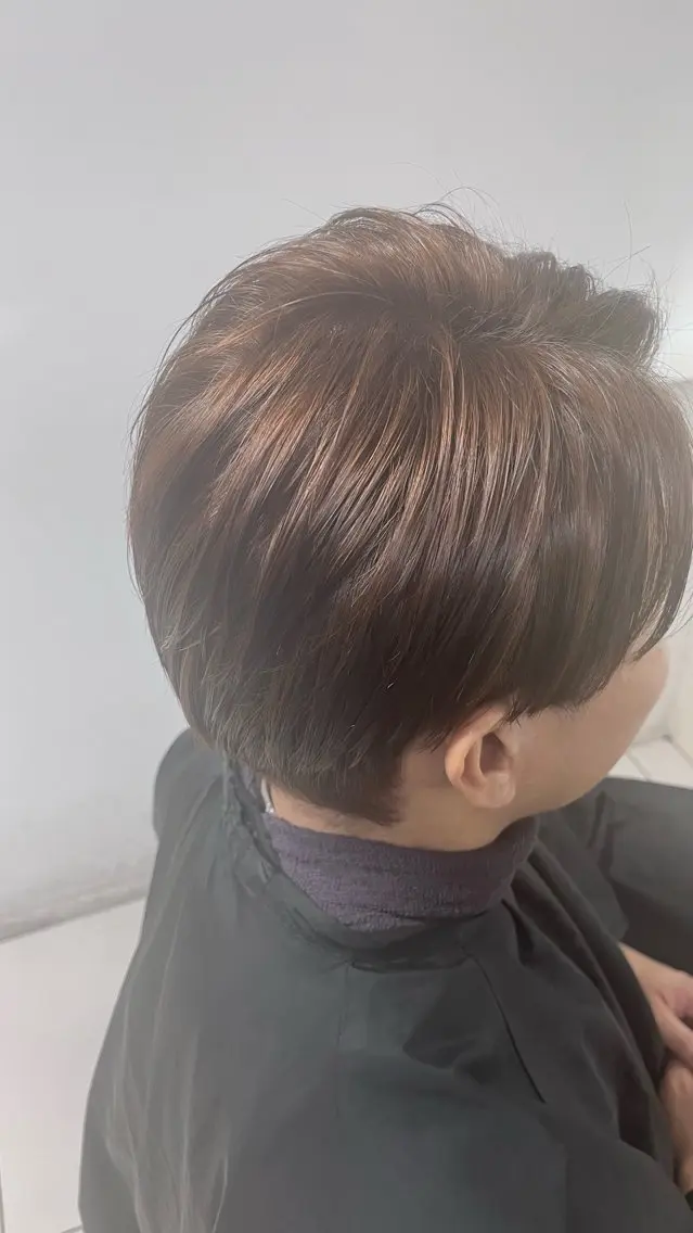 カラー ブリーチ ブリーチなしカラー モデル 募集中✨️浦澤琴羽のヘアスタイル