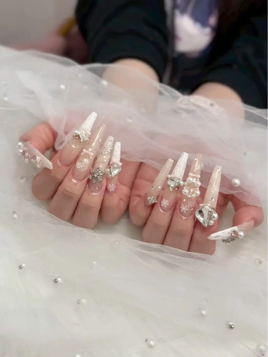 ロング ねね🎀 Melia nailのネイルデザイン