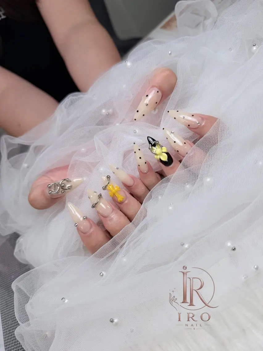 ネイル ハンドネイル iro nailのネイルデザイン