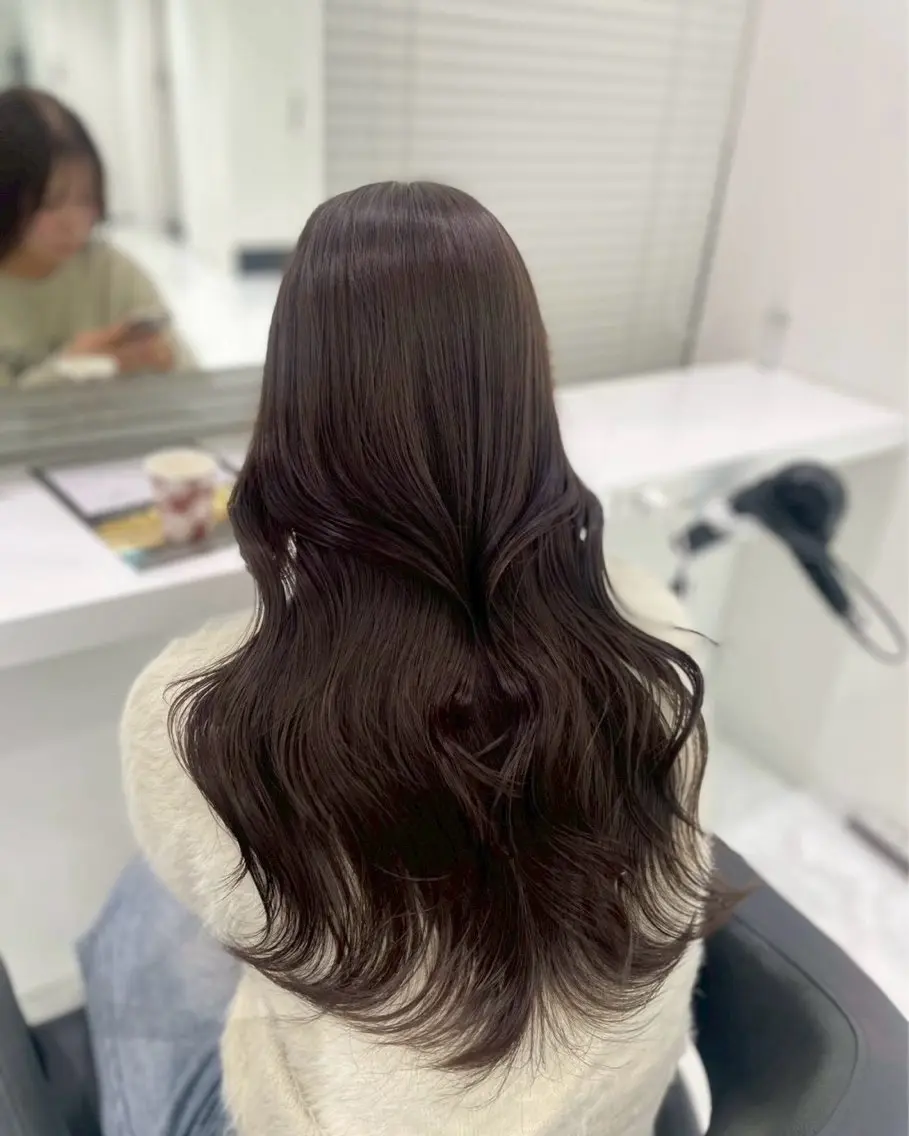 ロング カラー ヘアカラー トリートメント 佐藤 笑瑠のヘアスタイル