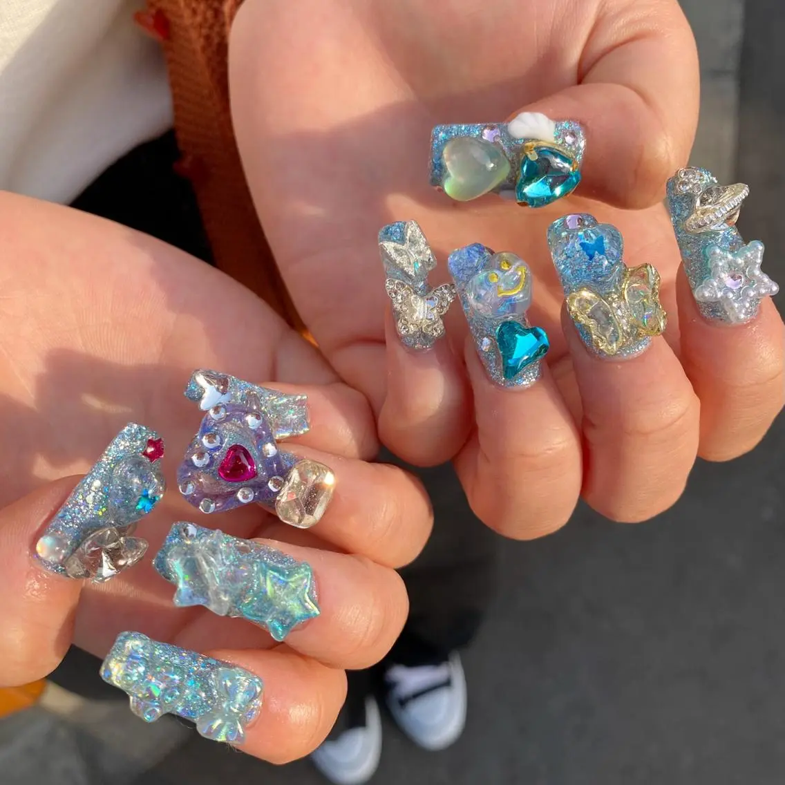 ネイル アートネイル オーロラネイル フレンチネイル 氷ネイル・うるうるネイル マグネットネイル ハンドネイル Nail by Licorneのネイルデザイン