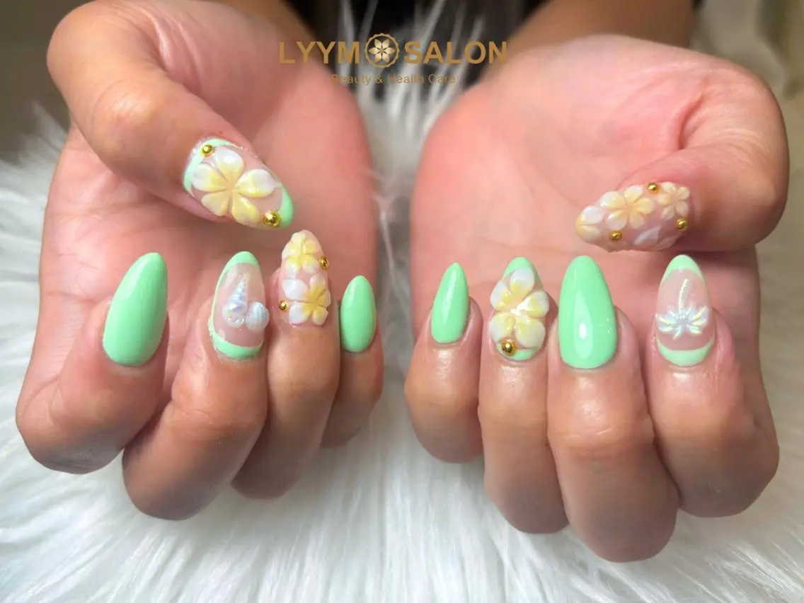 ネイル アートネイル オーロラネイル フラワーネイル グリーン 韓国ネイル ハンドネイル LYYM Salonのネイルデザイン