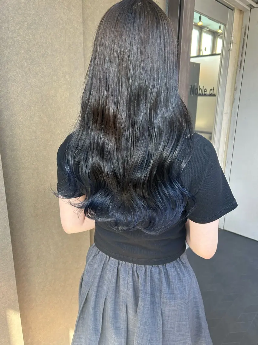 ミディアム ヘアカラー トリートメント Yui. レイヤー/パーマのヘアスタイル
