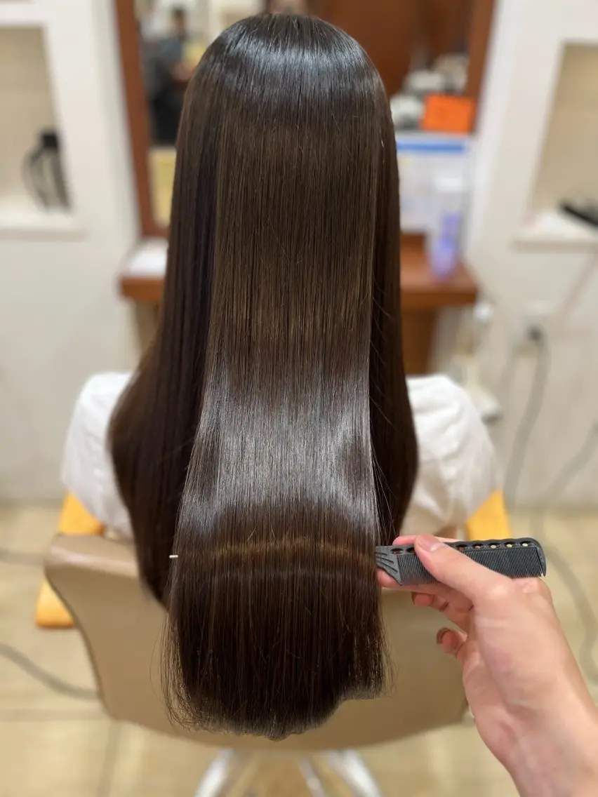🌈ハンドブローで天使の輪🌟sins式ストレート＋カットの写真