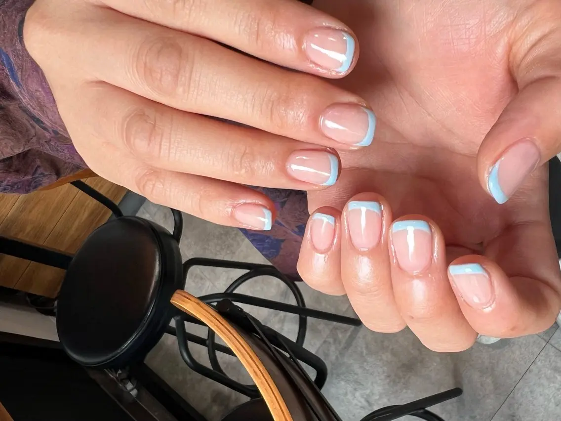 ネイル ブルー フレンチネイル 夏ネイル sode shioriのネイルデザイン