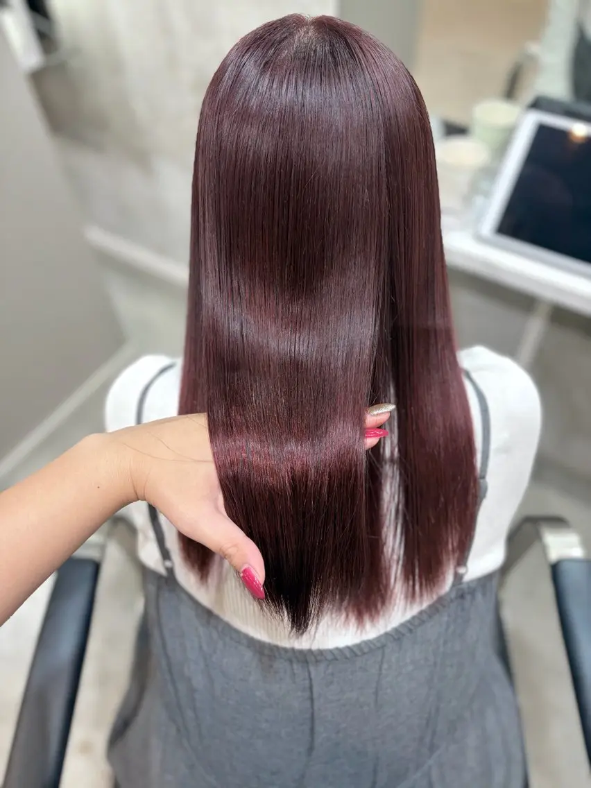 セミロング カラー レッドカラー 髪質改善 カット ヘアカラー トリートメント karen 髪質改善のヘアスタイル
