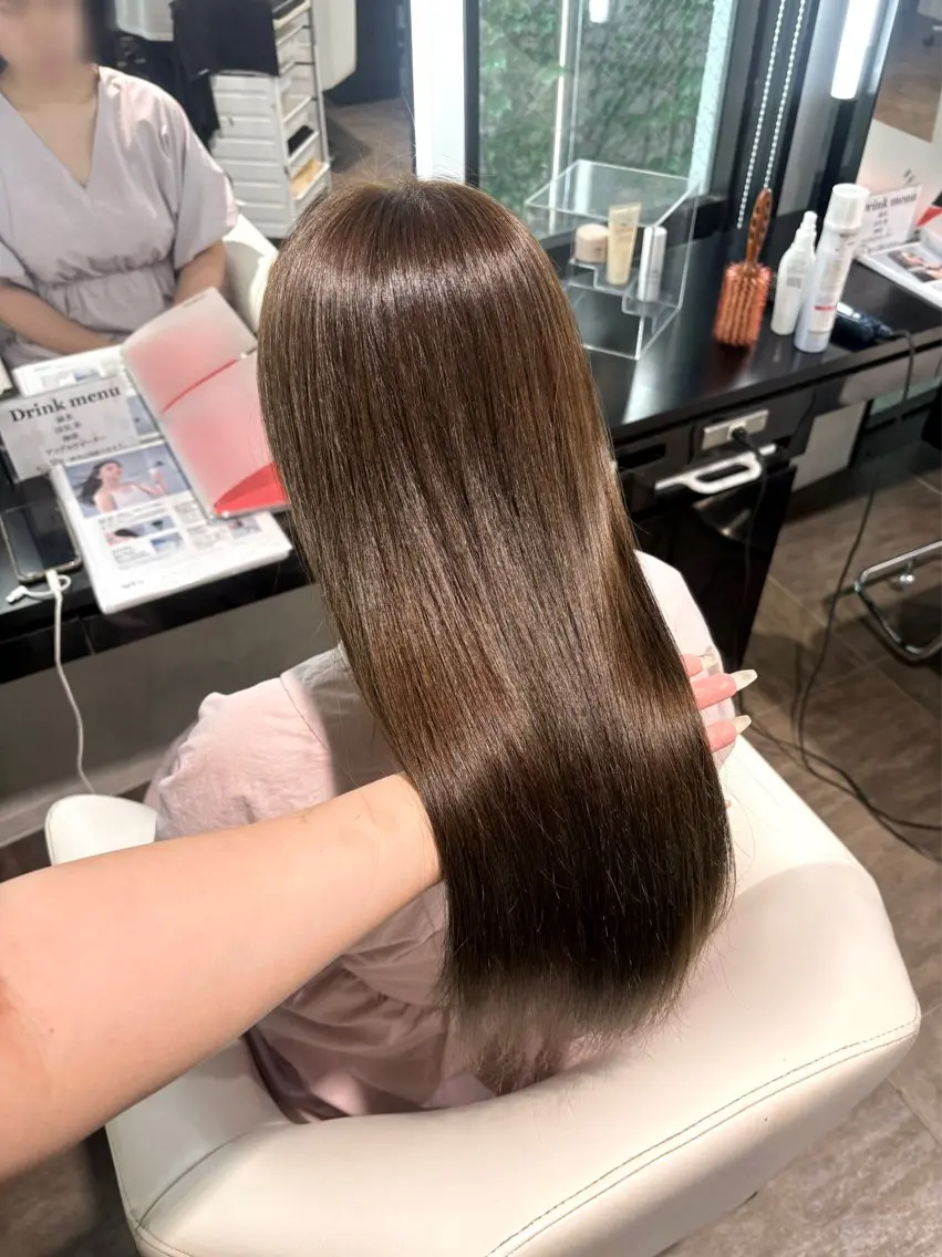 ロング カラー ベージュカラー ブリーチ ダブルカラー ブリーチなしカラー オリーブベージュ 🖤大人可愛い⌇ 𝐑 𝐈 𝐎🖤のヘアスタイル