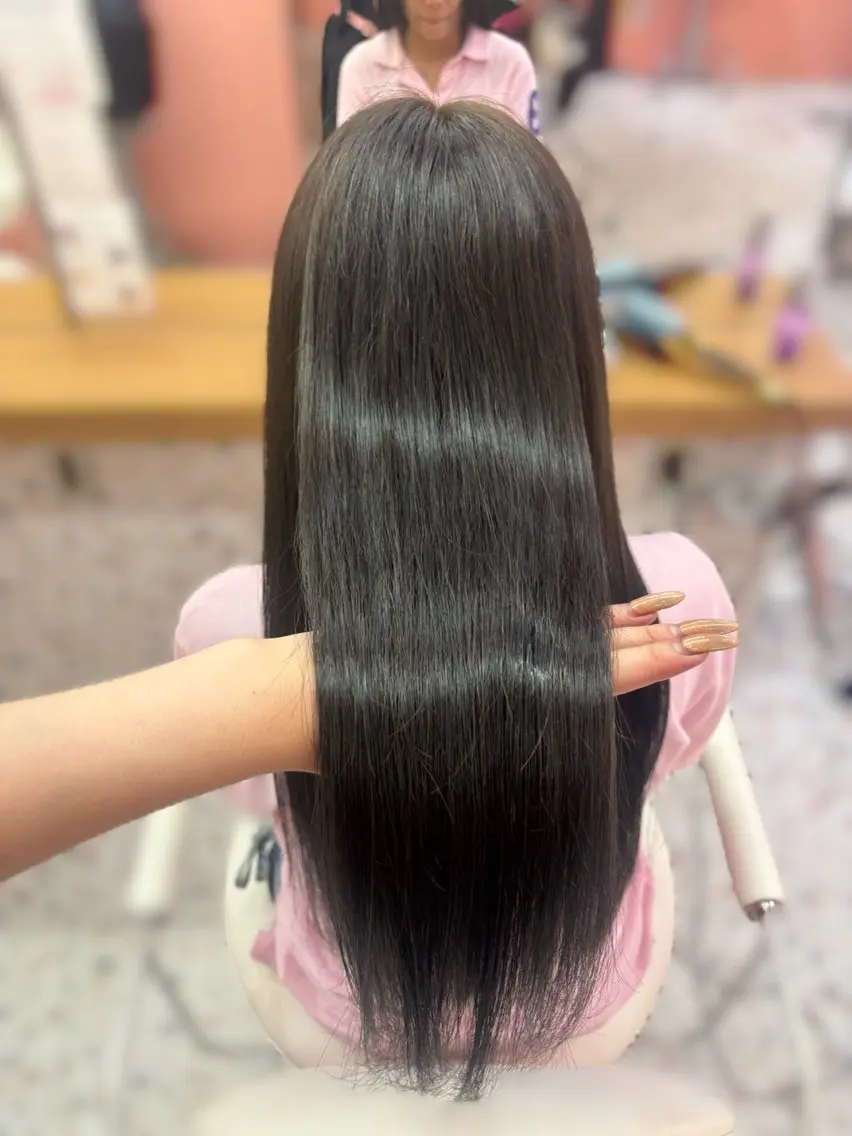 ロング カラー ブラウンカラー 透明感カラー オリーブブラウン 柴 なづきのヘアスタイル