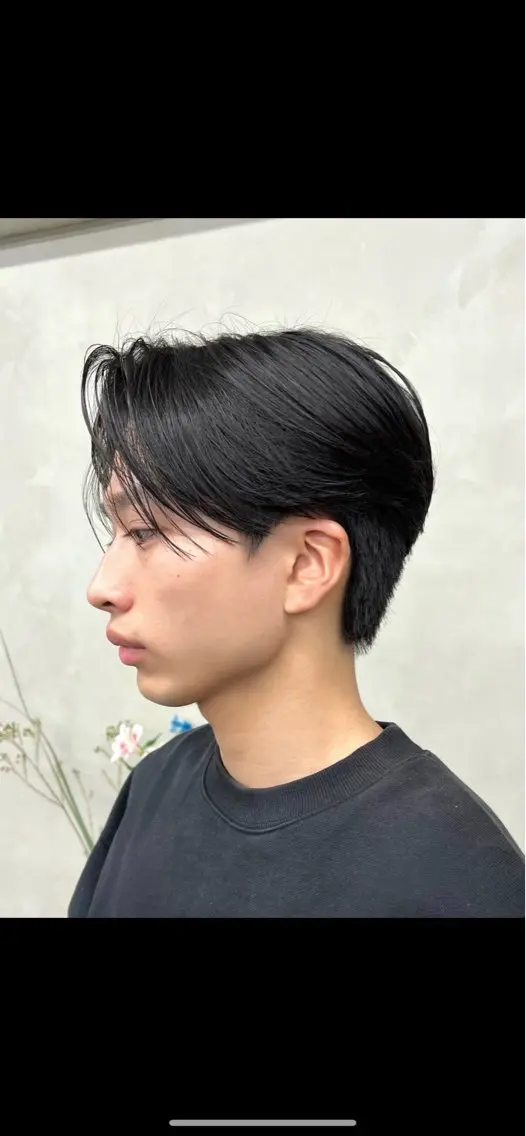 メンズ センターパート メンズウルフカット ウルフカット 三浦 れいやのヘアスタイル