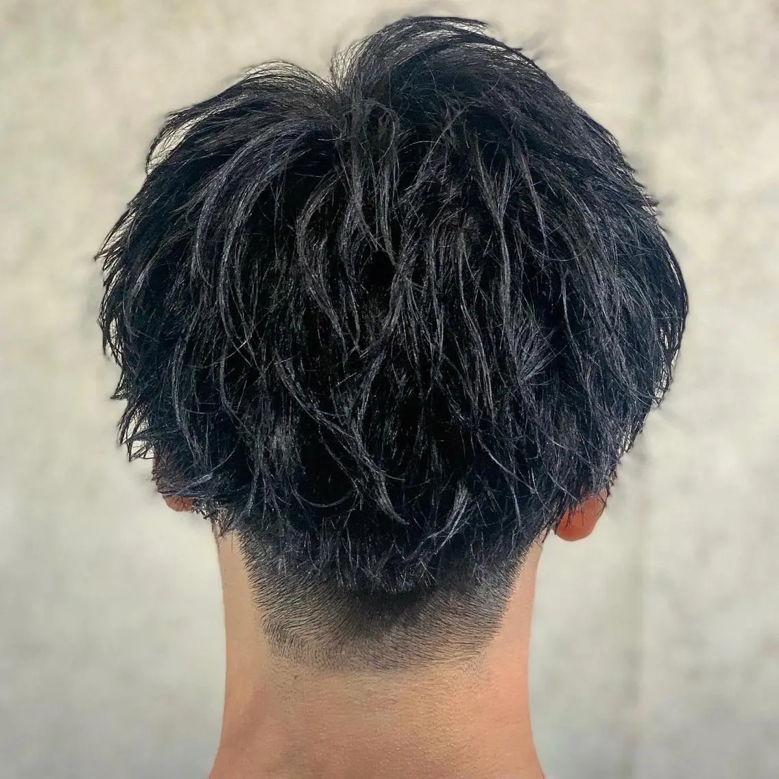 ショート カラー パーマ メンズ 刈り上げ カット 🔥メンズ極🔥韓国 シャドウ/波巻き柿崎のヘアスタイル