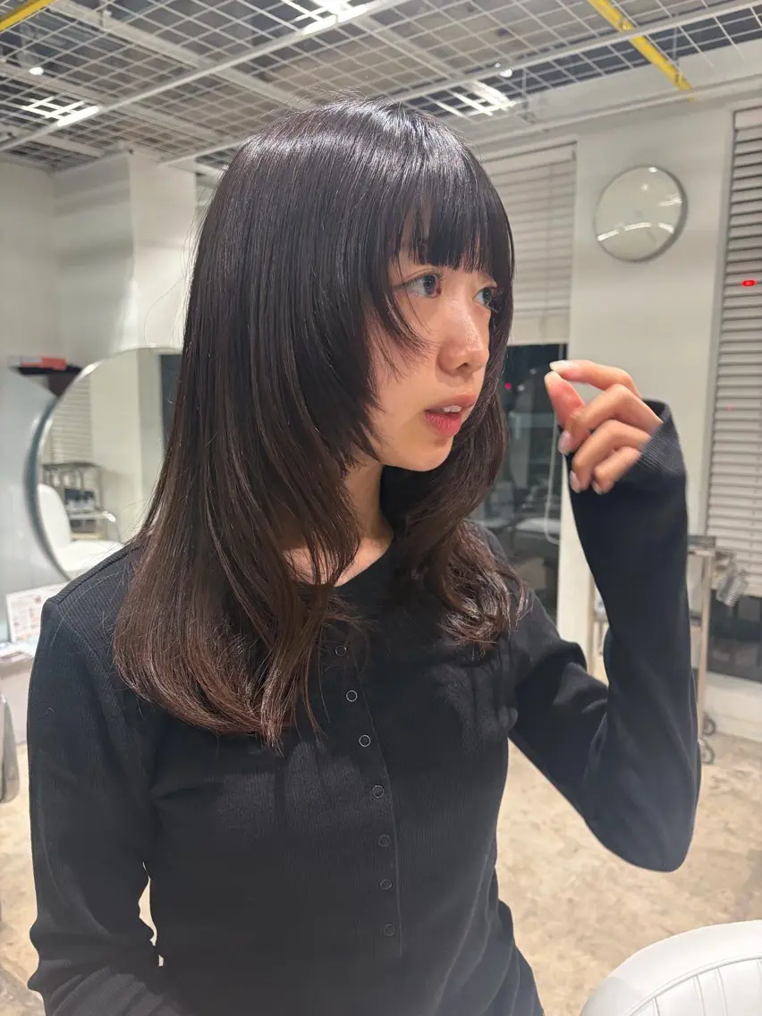 セミロング レイヤーカット カット 村越 琉花のヘアスタイル