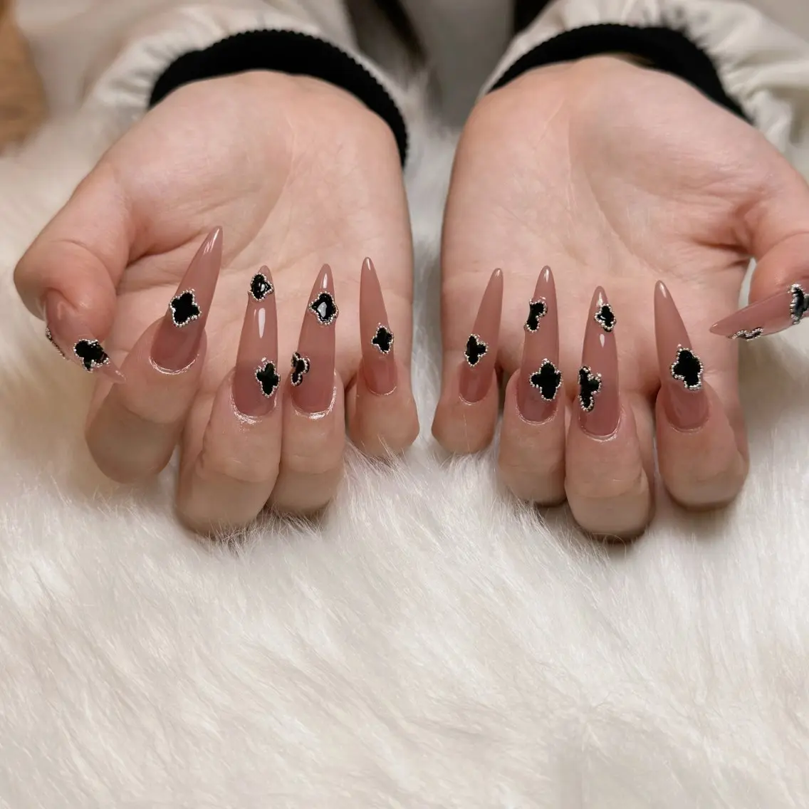 ネイル 韓国ネイル ロングネイル ワンホンネイル nailsalon ChuColaのネイルデザイン