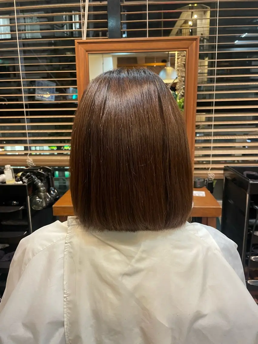 ミディアム 佐藤 百葉のヘアスタイル