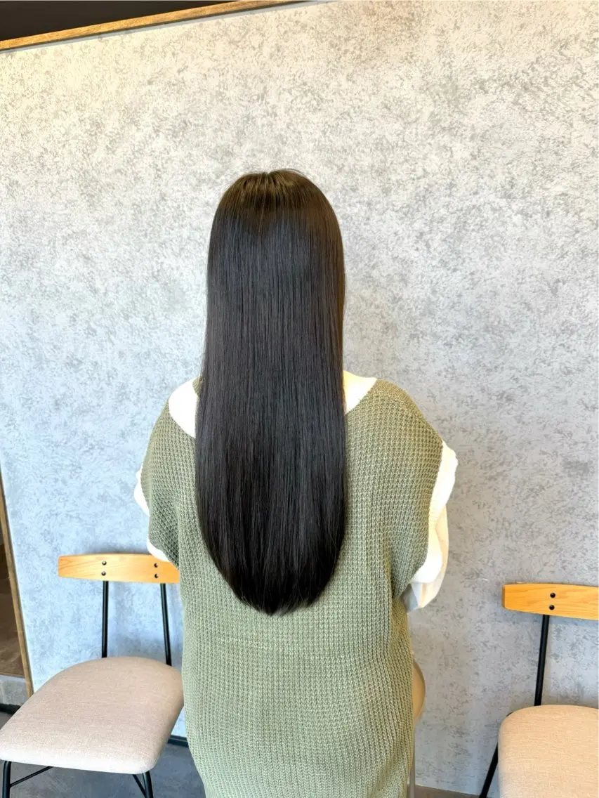 ロング ☔梅雨対策☔️縮毛 🌈kubo🌈のヘアスタイル
