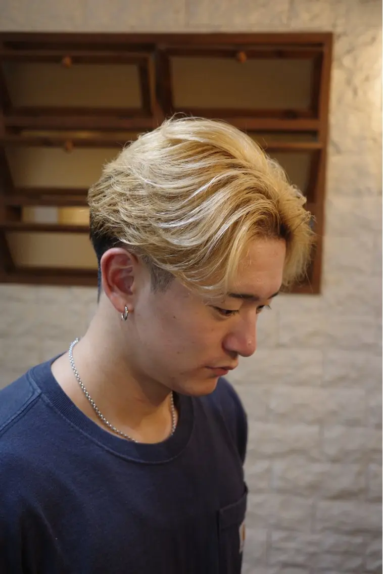 カラー メンズ ヘアカラー 赤木蓮/メンズ特化/ スパイキーショートのヘアスタイル