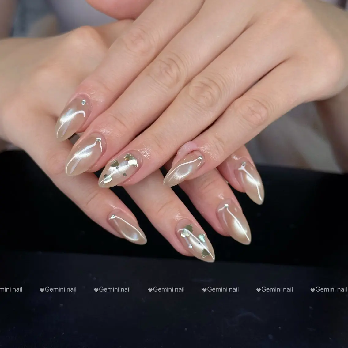 ネイル マグネットネイル Gemini nail.Yukiのネイルデザイン