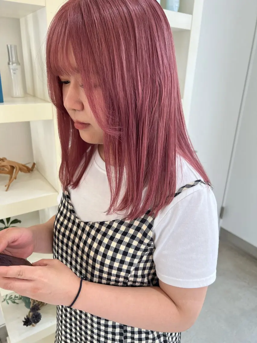 セミロング カラー 堀越 美羽のヘアスタイル