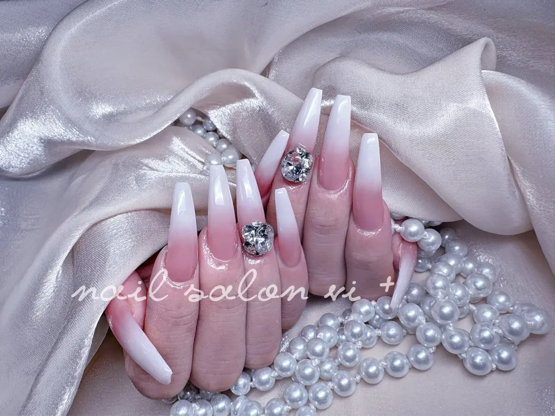 ネイル ハンドネイル ✨Nailsalon Vi+✨のネイルデザイン