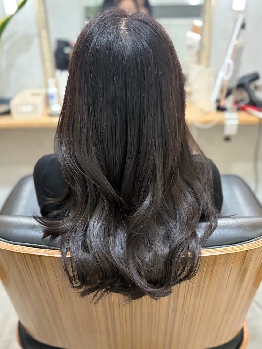ロング カット ヘアカラー 白鳥 正孝のヘアスタイル