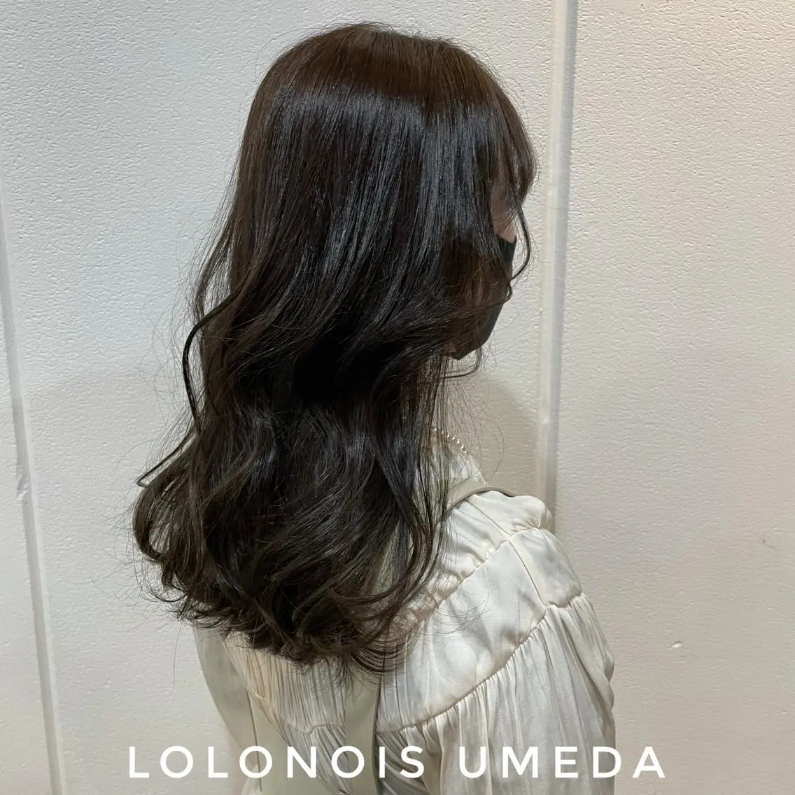 ロング カラー ダークグレー Lolonois梅田 /Okazaki:)のヘアスタイル